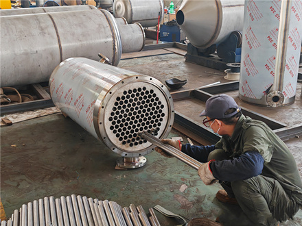 强制循环三效蒸发器